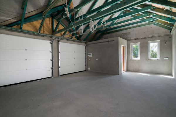 Cost of Garage Floor Concrete Repair in Aurora
